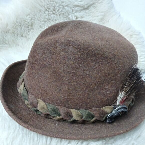 Vintage Dobbs hat in brown - Picture 9 of 9